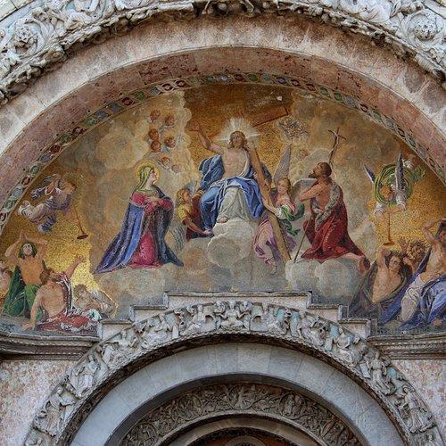 778-  Basilique Saint Marc Guidee en francais