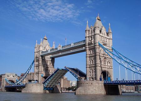visite-guidee-londres-transport-en-bus-de-luxe