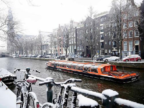 croisiere-sur-les-canaux-de-la-ville-amsterdam