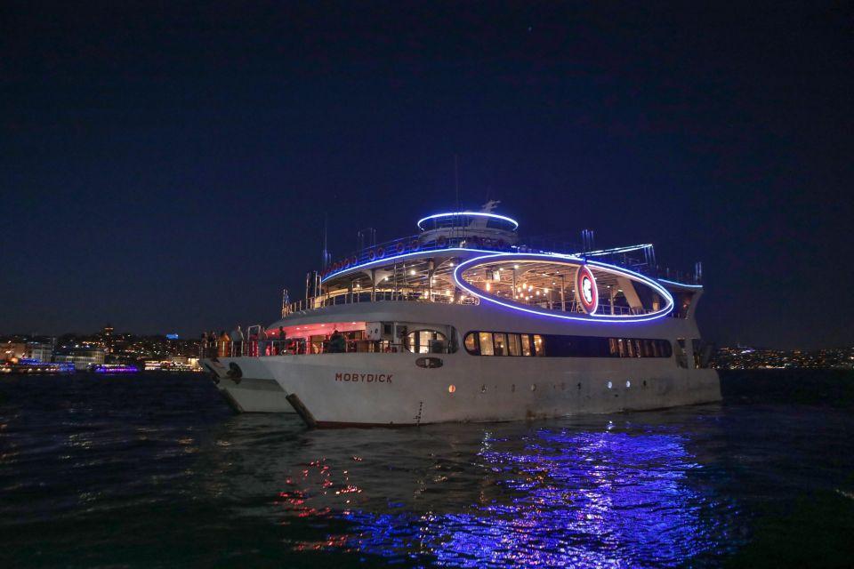 Istanbul : dîner-croisière avec spectacle et table privée